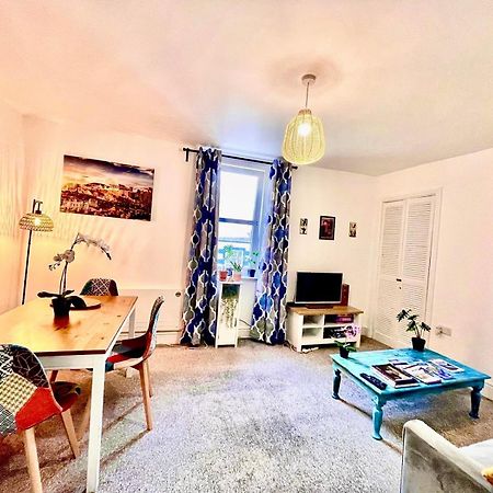 Cosy Authentic Flat In The Heart Of Galashiels Zewnętrze zdjęcie