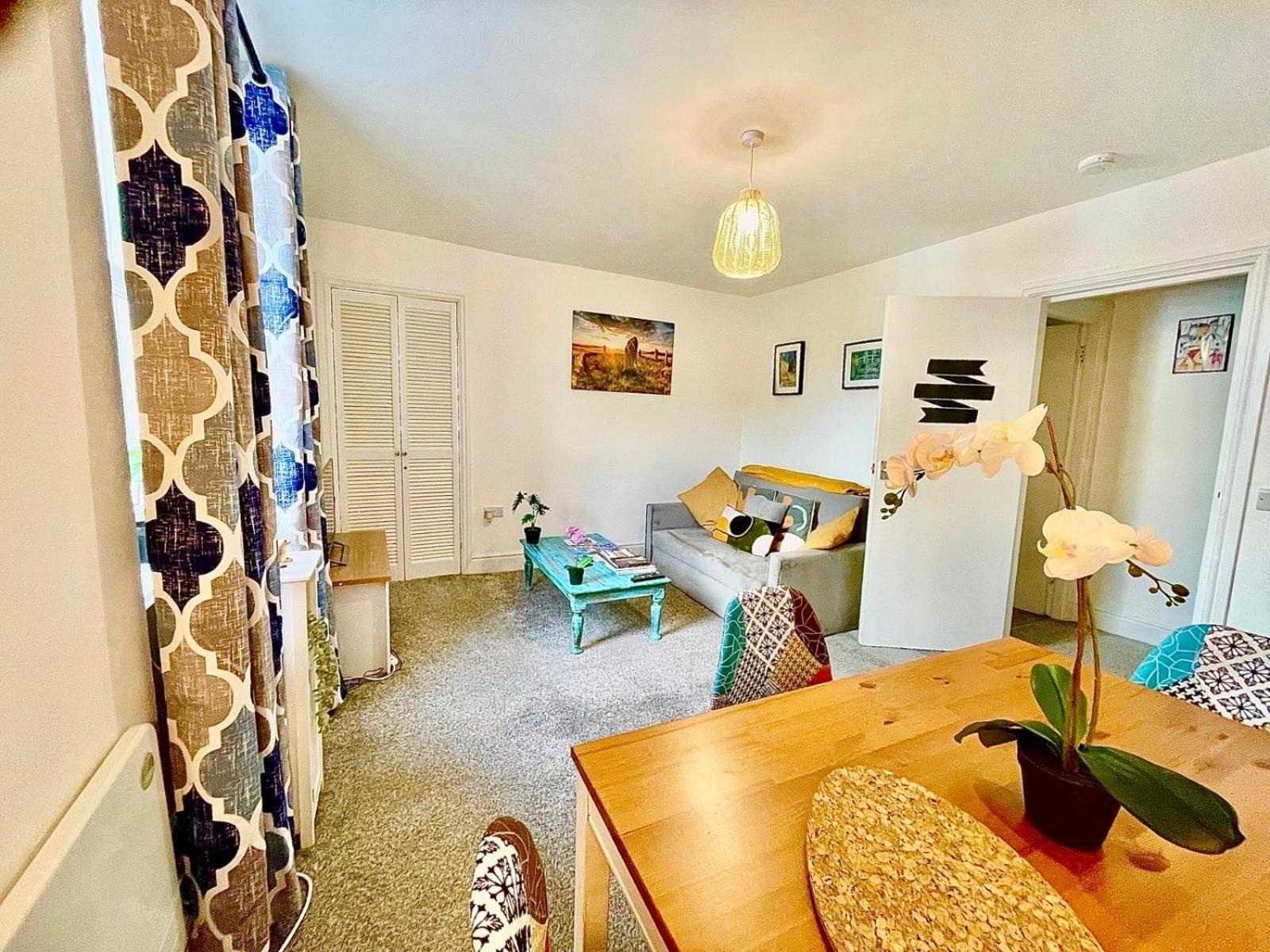 Cosy Authentic Flat In The Heart Of Galashiels Zewnętrze zdjęcie